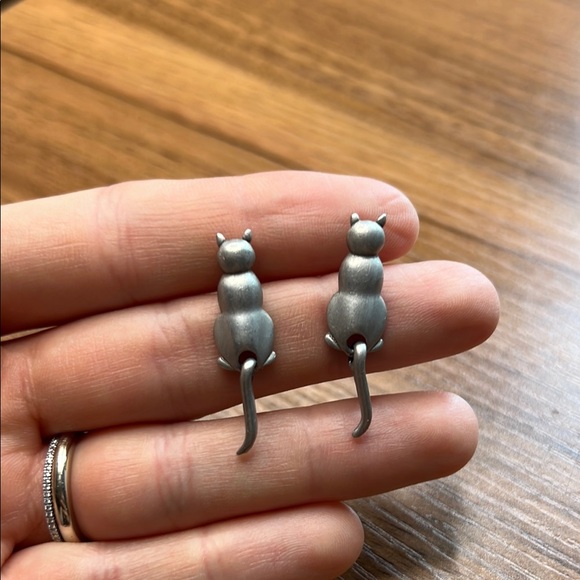Cat Earrings (no push backs) - Picture 1 of 3